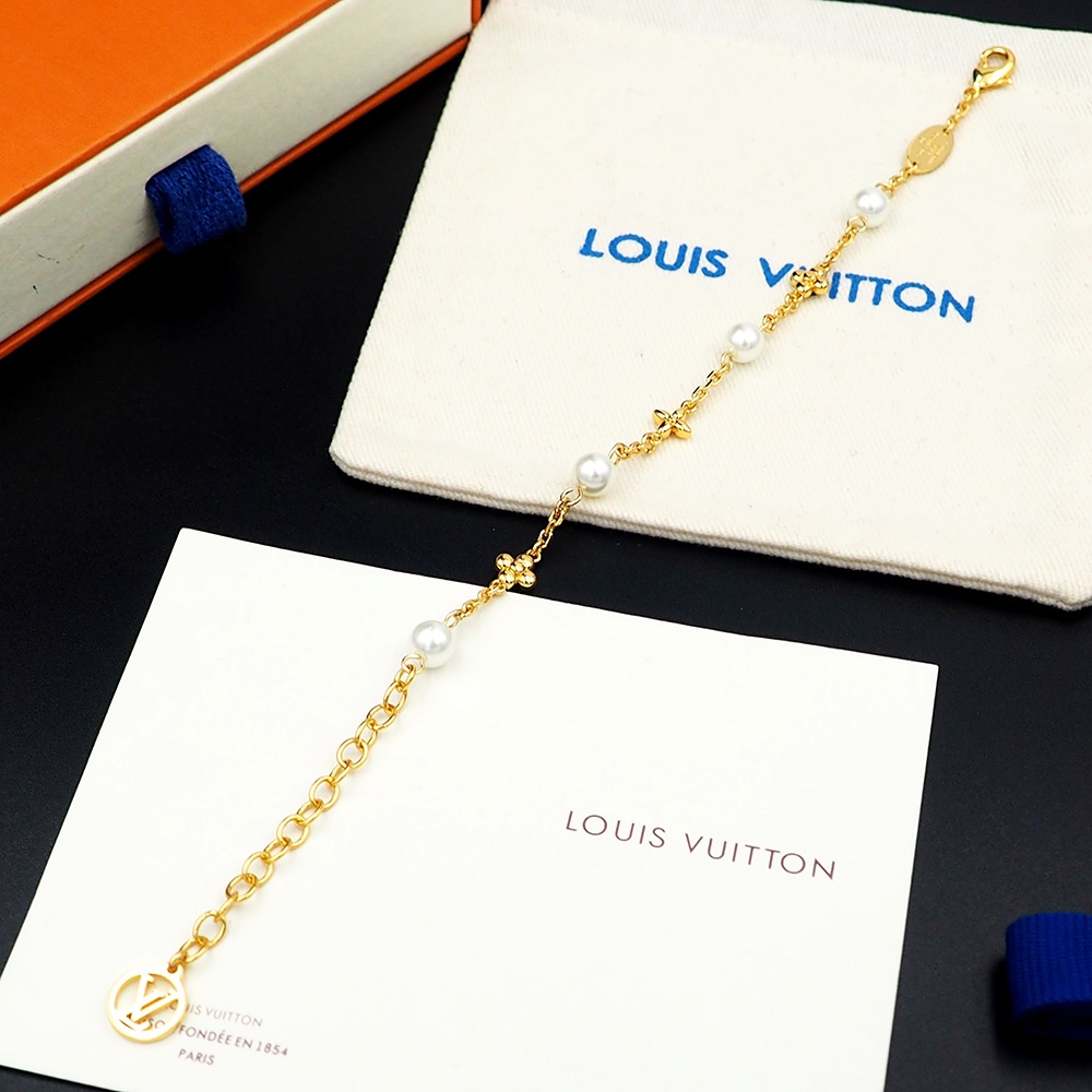 Louis Vuitton Louisa Bracelet  M1429A - 