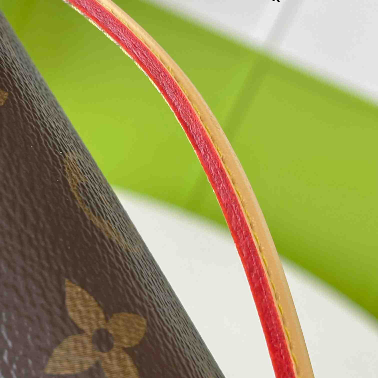 Louis Vuitton Pochette Métis East West   M46279 - 