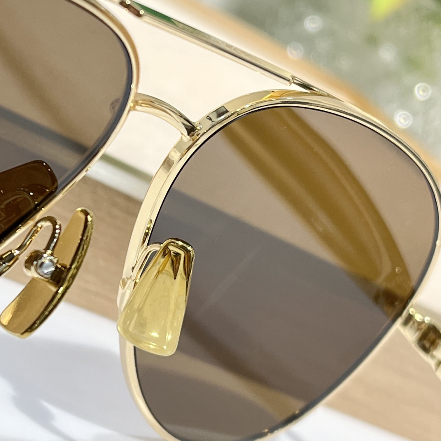 Bottega Veneta Sardine Aviator Sunglasses   BV1305S - 