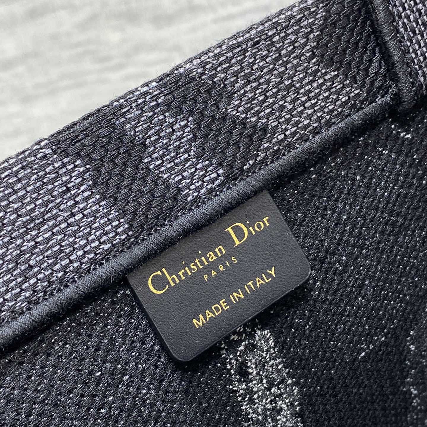 Dior Medium Dior Book Tote - 