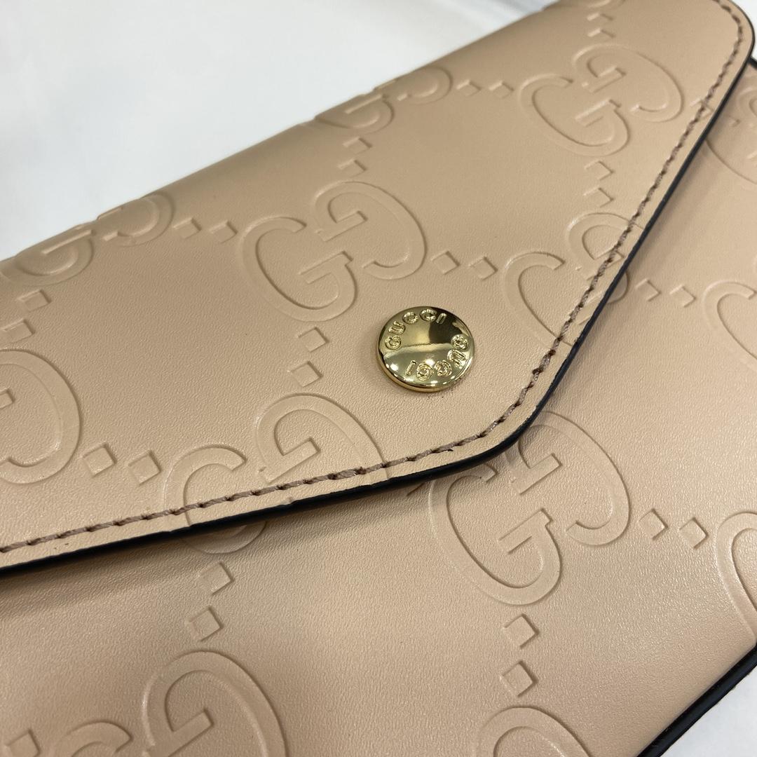 Gucci GG Super Mini Shoulder Bag - DesignerGu