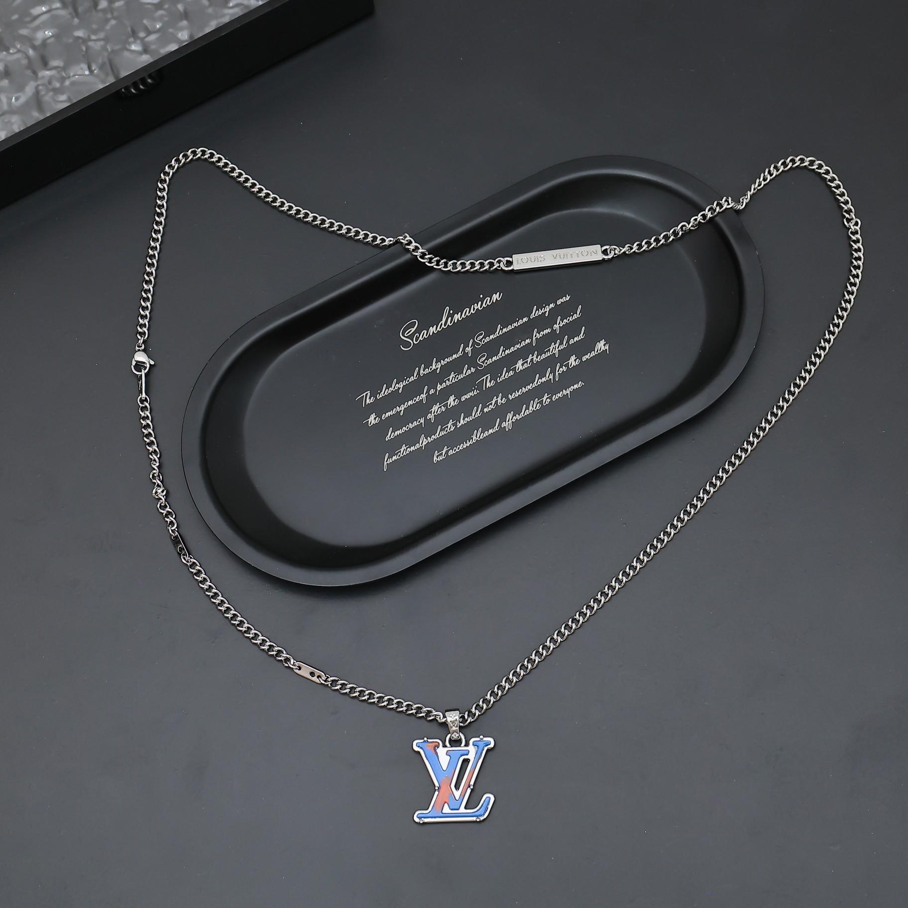 Louis Vuitton Monogram Chain Pendant - 