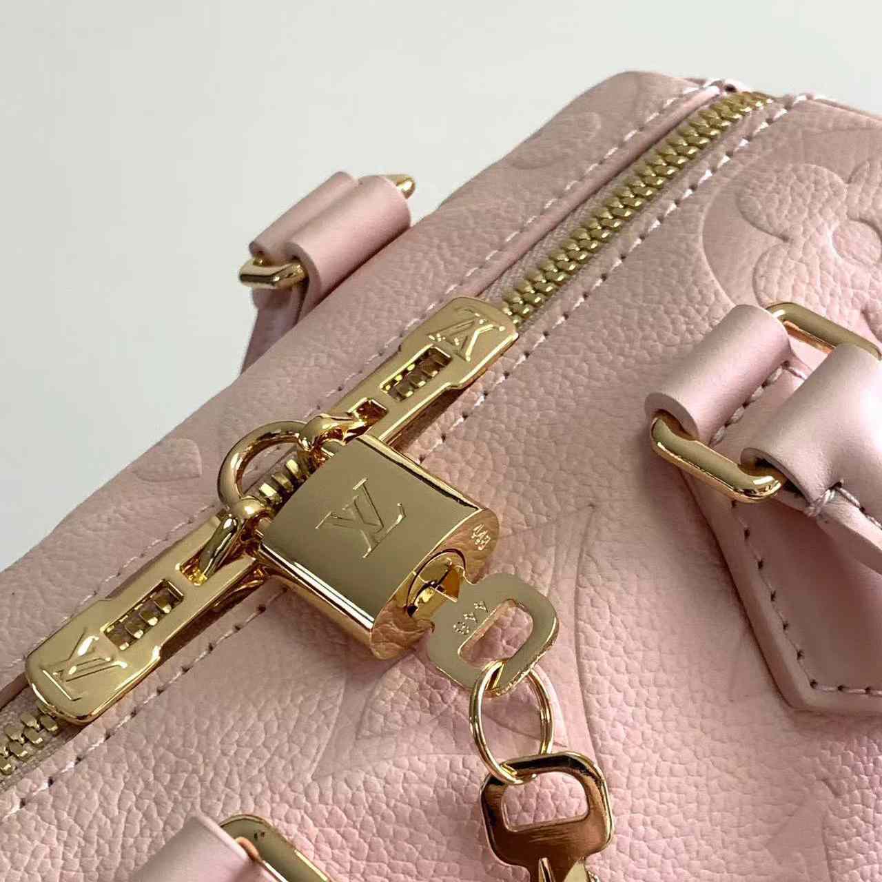 Louis Vuitton Speedy Bandoulière 20   M47136 - 