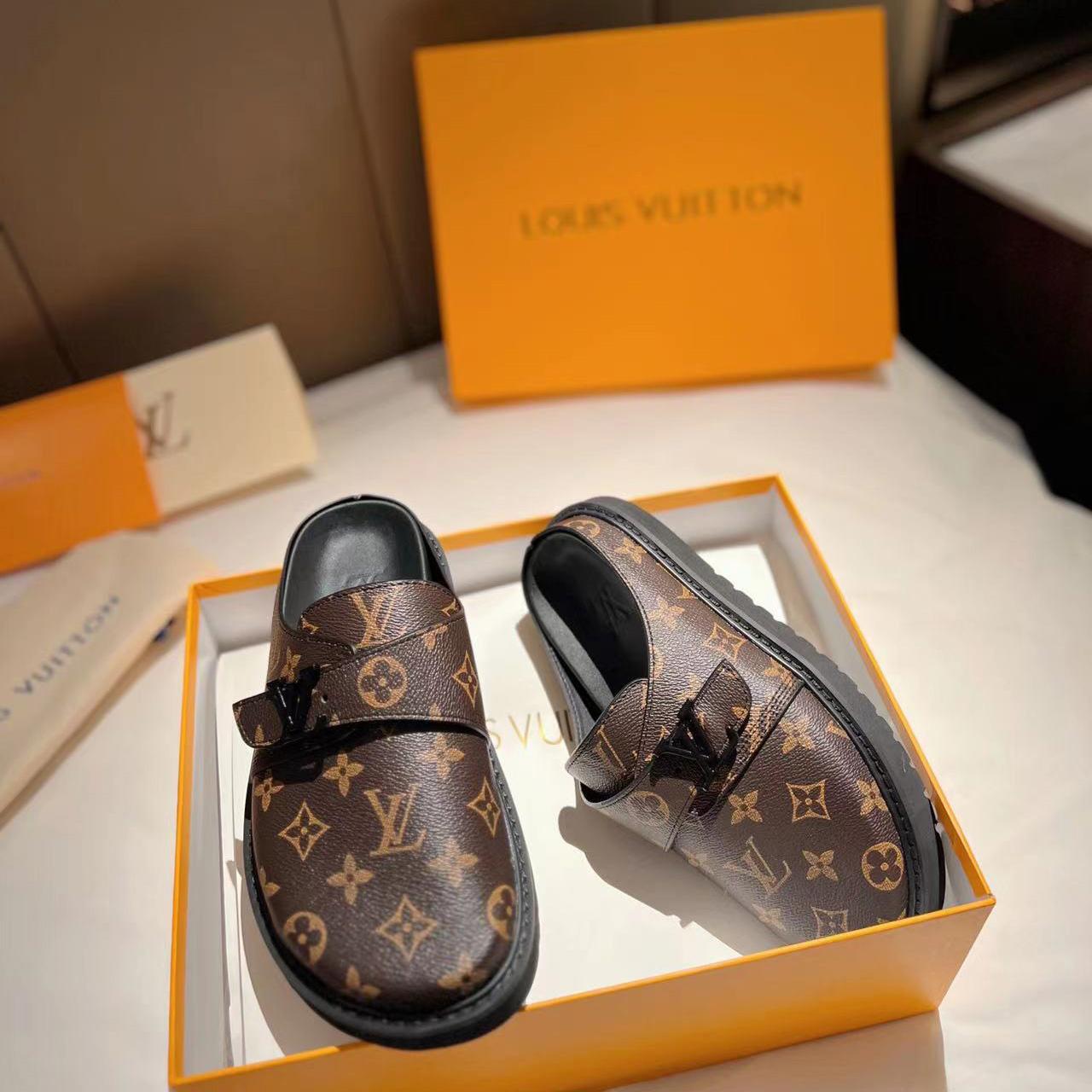 Louis Vuitton LV Easy Mule    1A8WIB - 