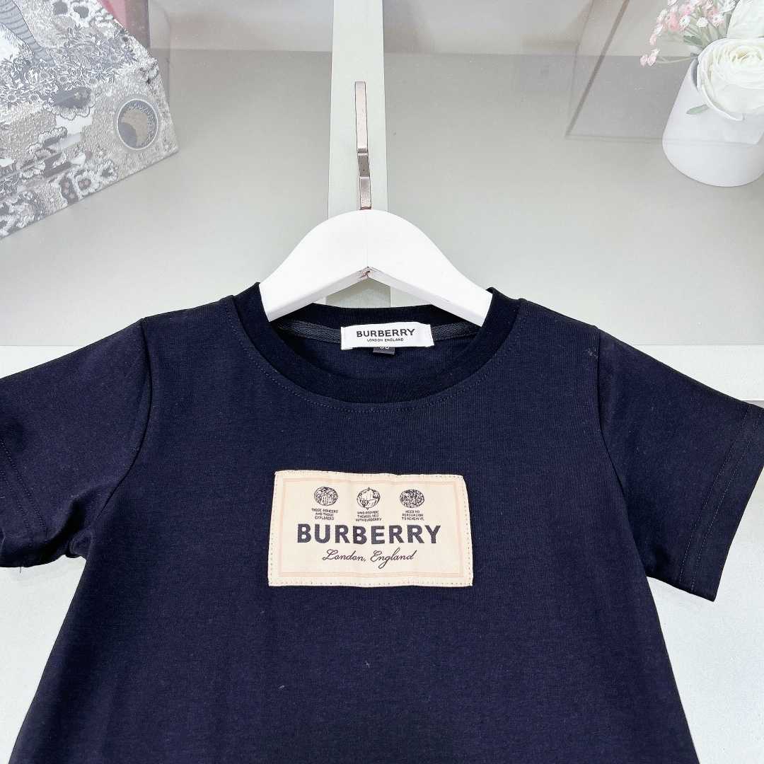 Burberry Kid's Tee & Skirt - 