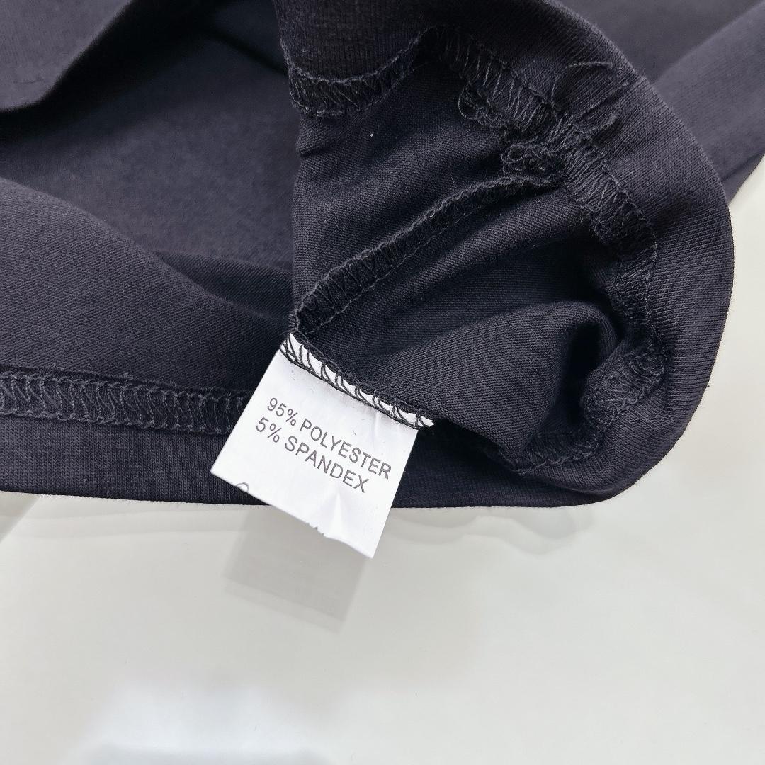 Burberry Kid's Tee & Skirt - 