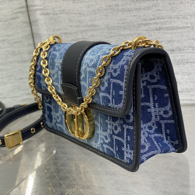 Dior 30 Montaigne East-West Bag With Chain - 