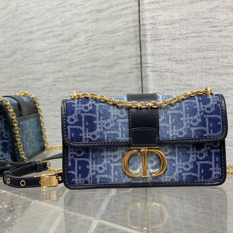 Dior 30 Montaigne East-West Bag With Chain - 