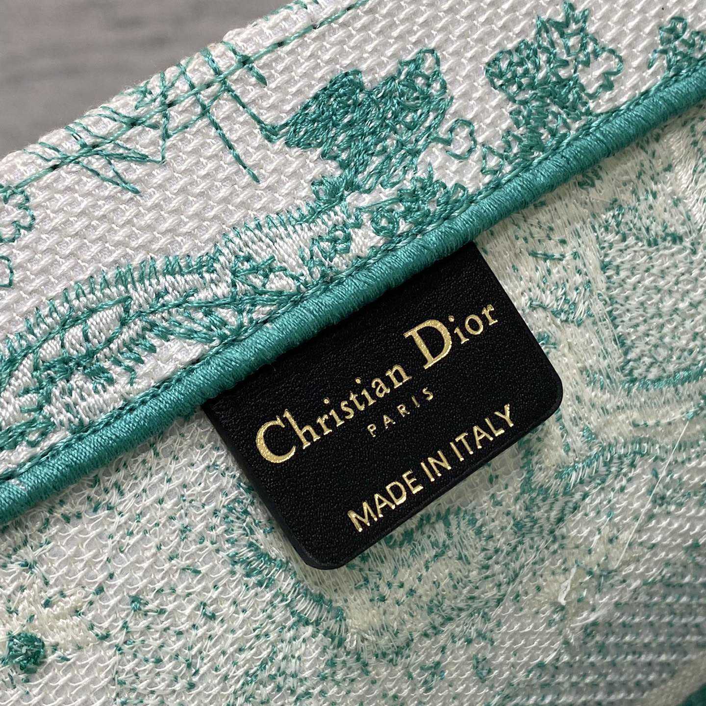 Dior Medium Dioriviera Dior Book Tote    - 