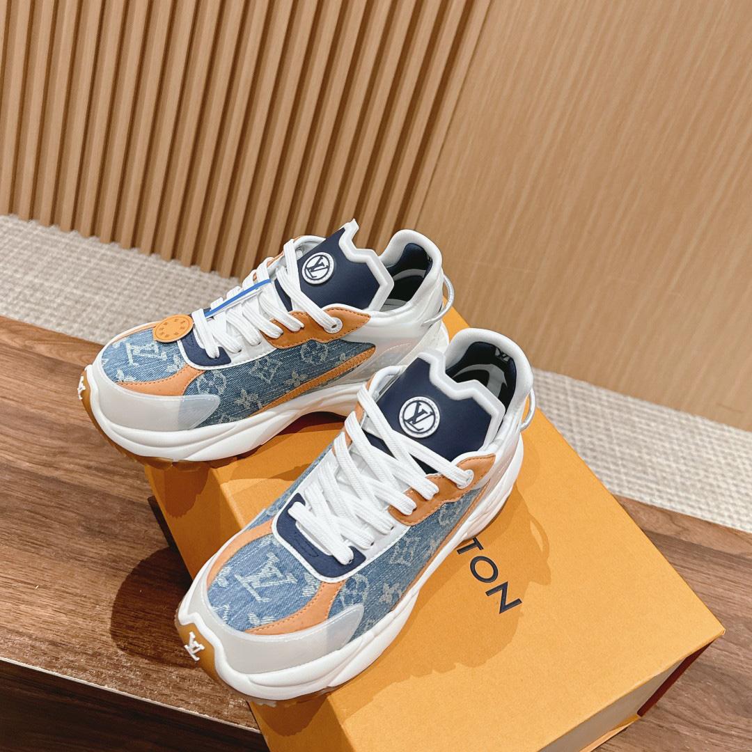 Louis Vuitton Run 55 Sneaker        1ACHTV       - 