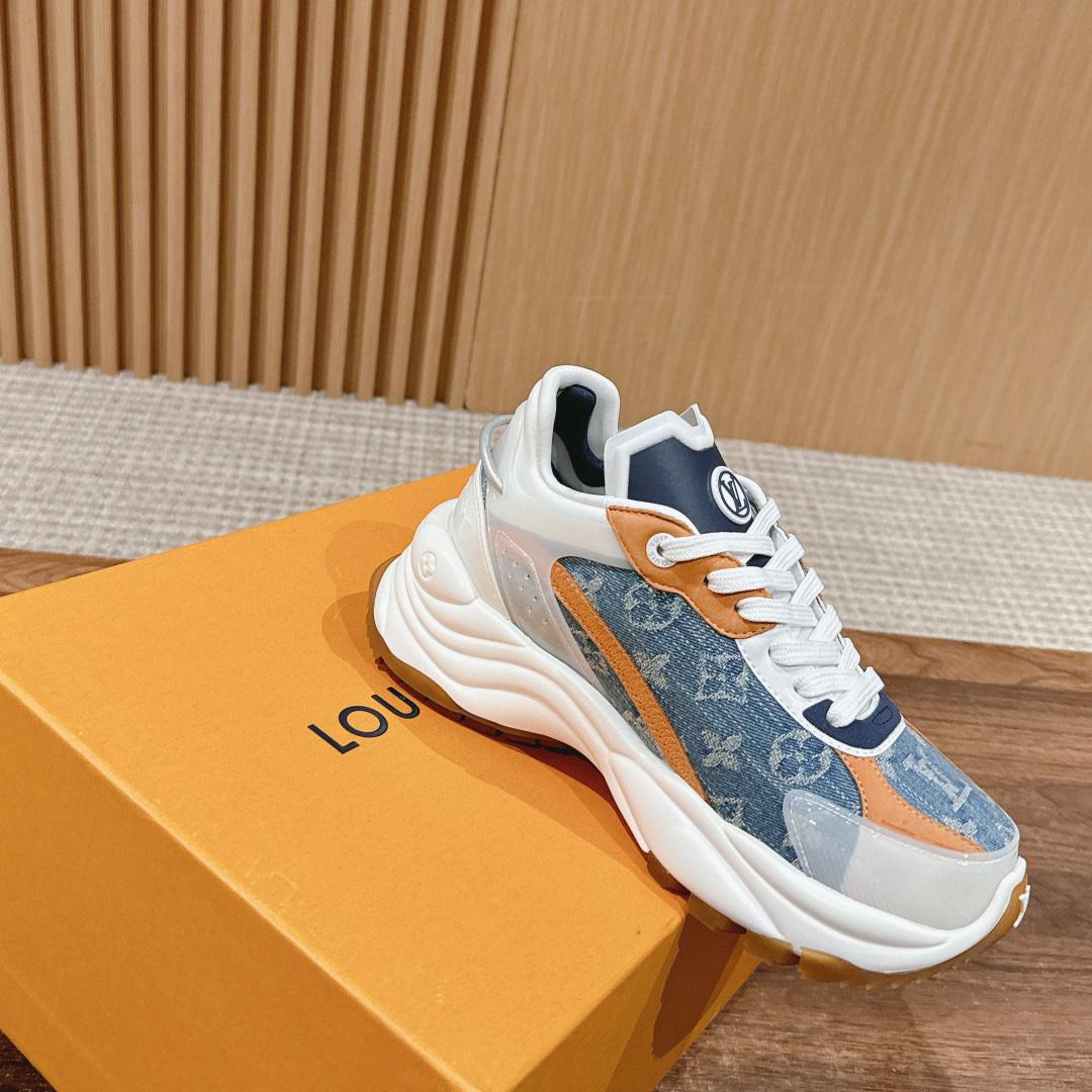 Louis Vuitton Run 55 Sneaker        1ACHTV       - 