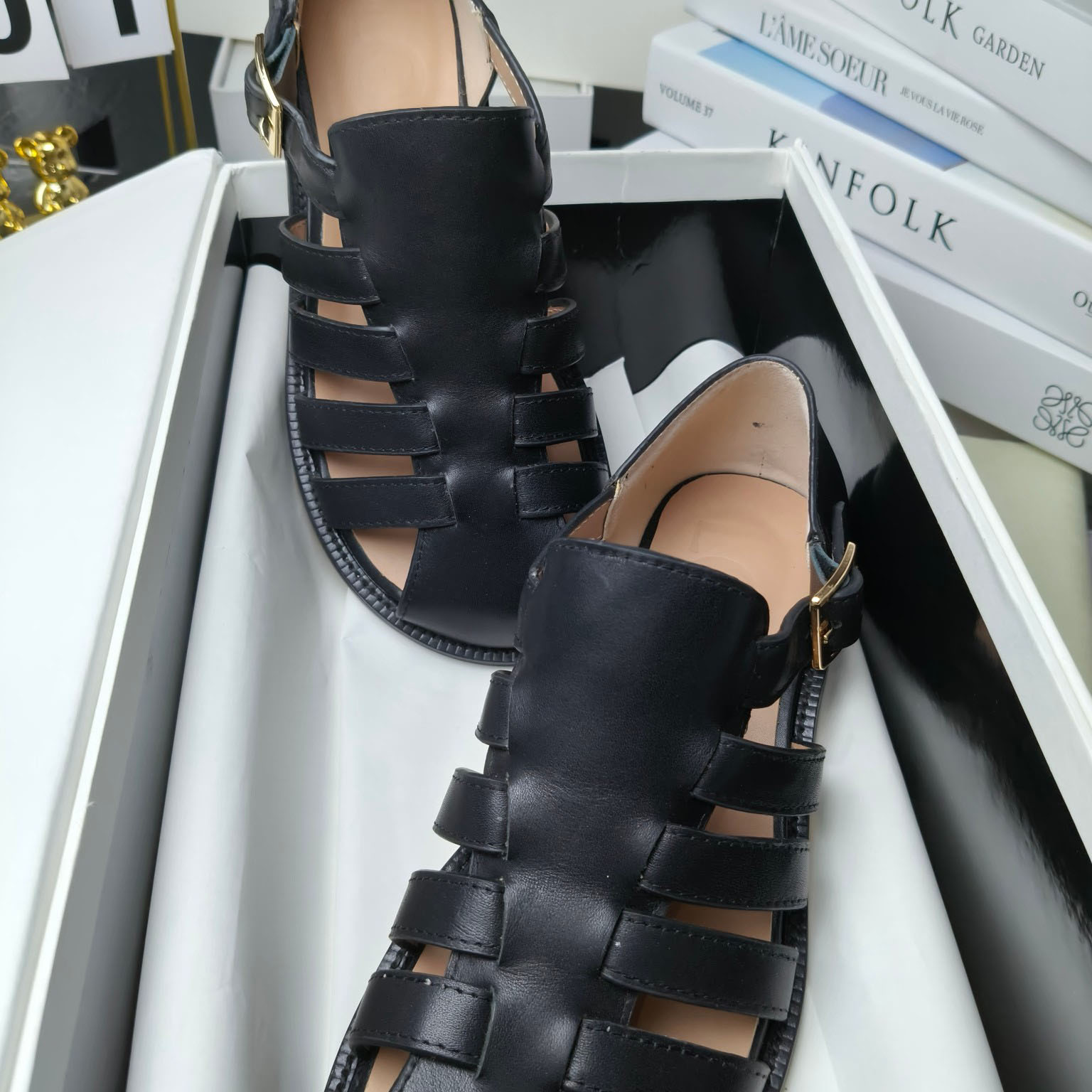 Loewe Campo Sandal In Waxed Calfskin - 