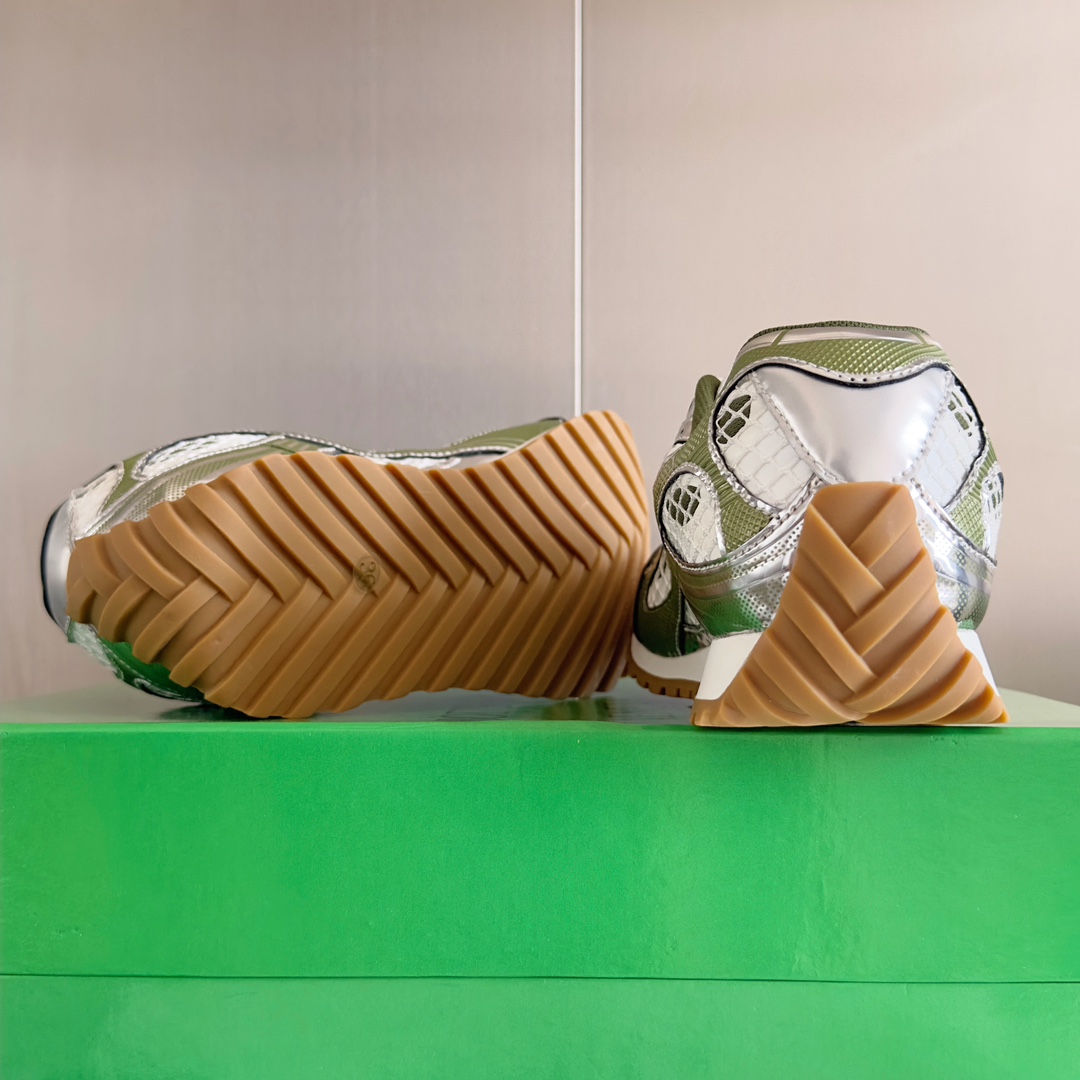 Bottega Veneta Orbit Sneaker - 