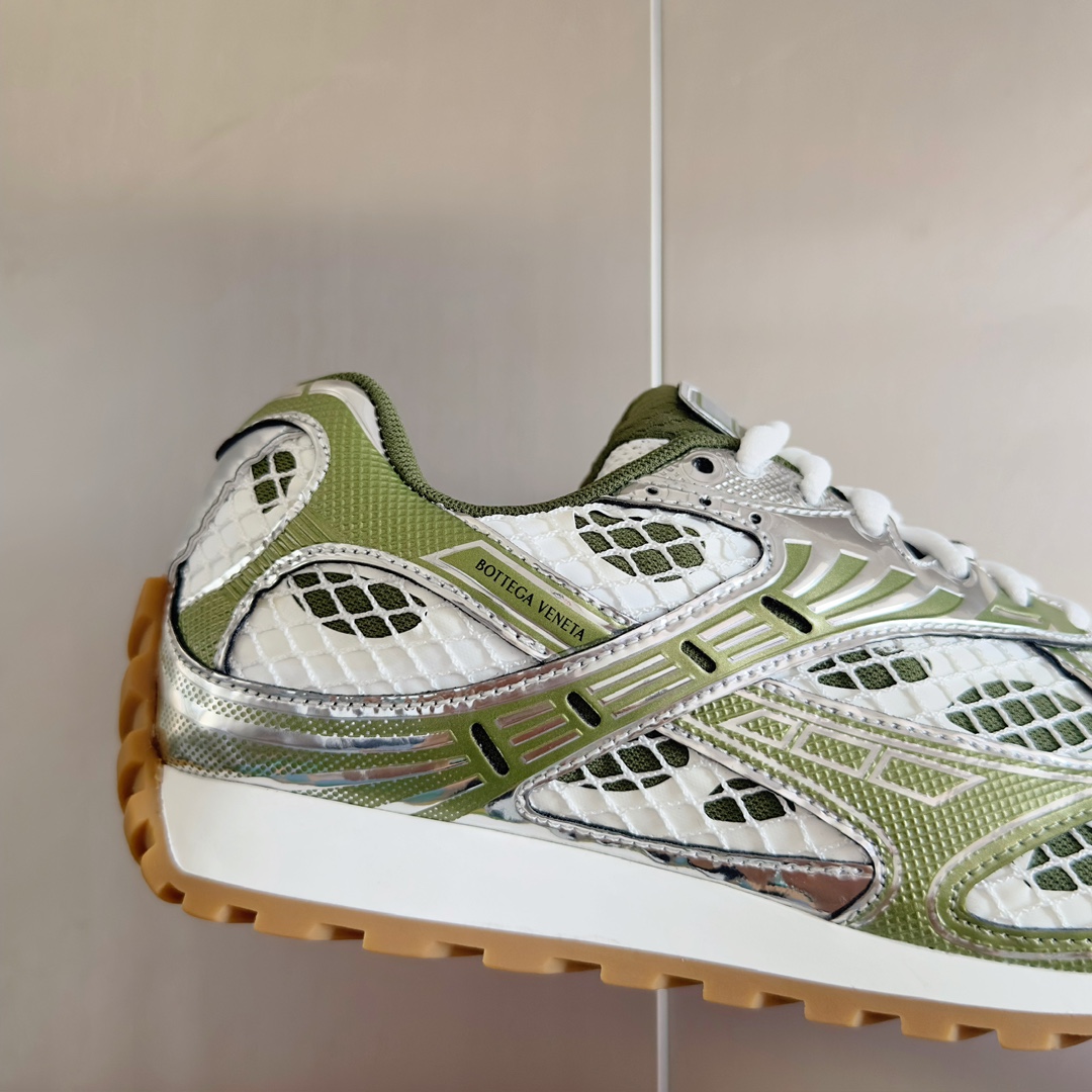 Bottega Veneta Orbit Sneaker - 