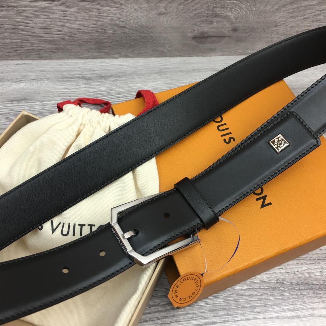 Louis Vuitton 35mm Leather Belt - 