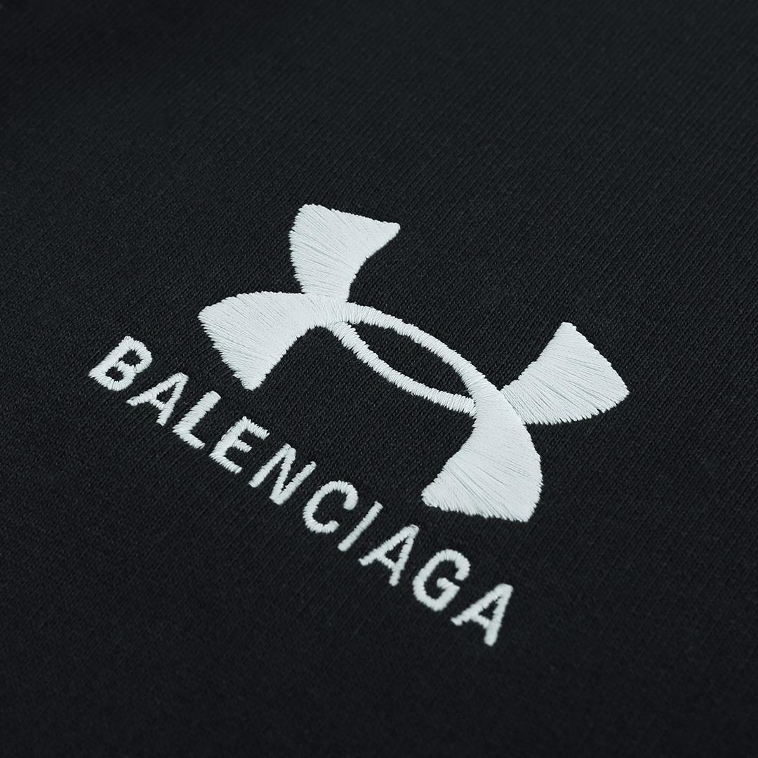 Balenciaga x Under Armour Zip-Up Hoodie Regular Fit - 