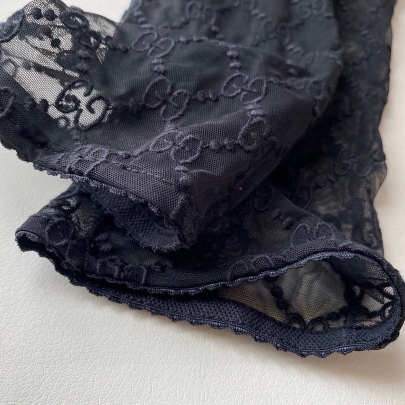 Gucci Tulle Gloves With GG Motif - 