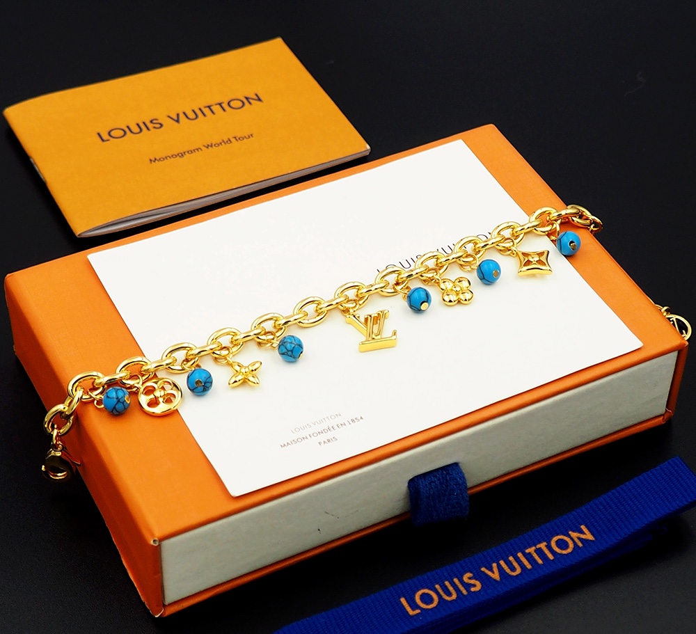 Louis Vuitton My LV Pearl Bracelet   M1124A - 