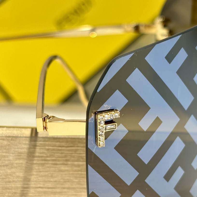 Fendi First Crystal Sunglasses    FE4121U - 