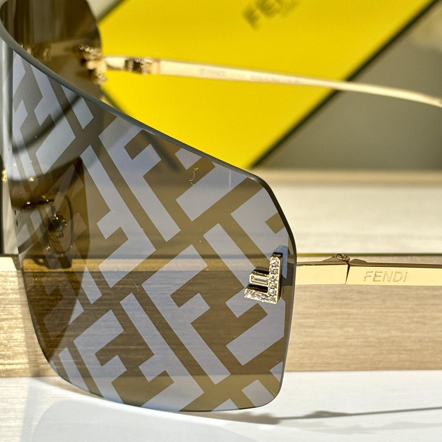 Fendi First Crystal Sunglasses    FE4121U - 