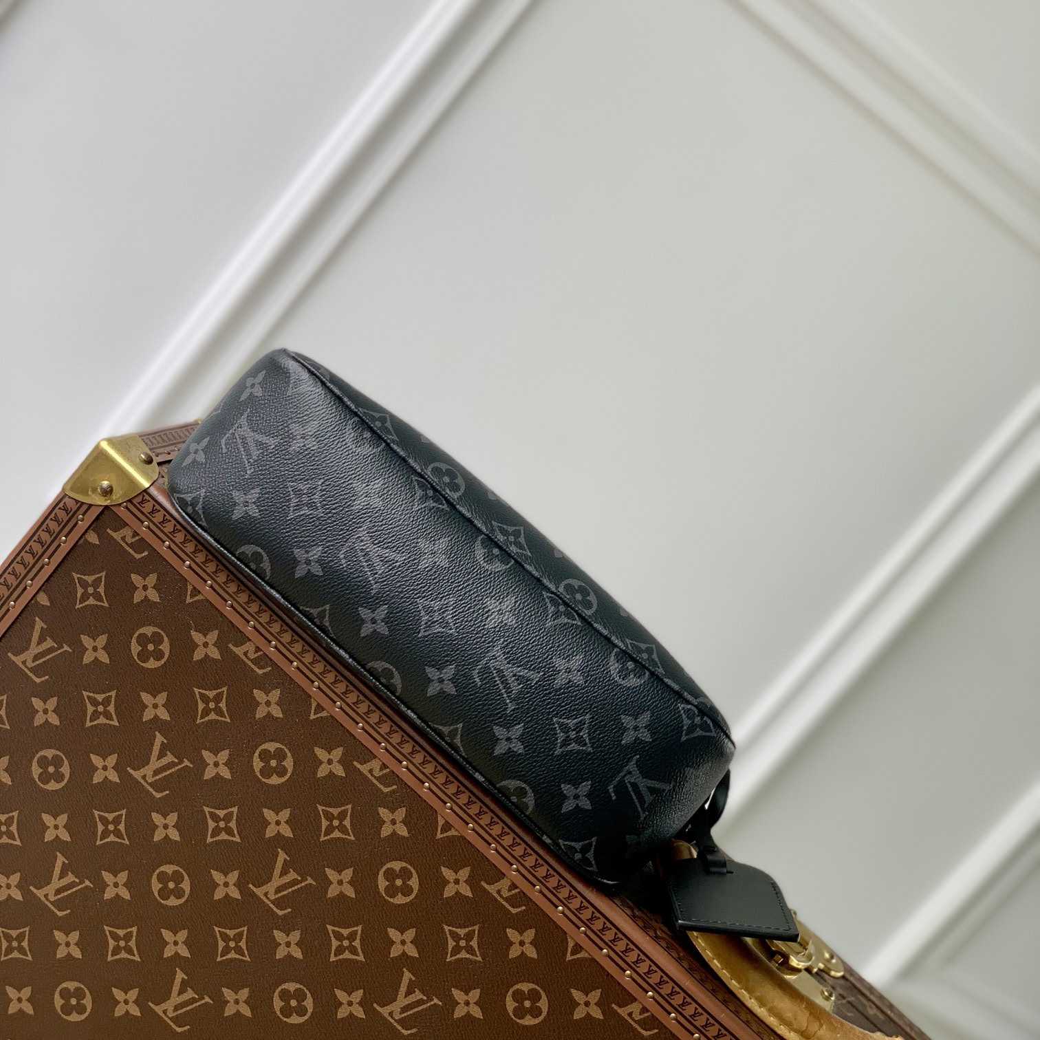 Louis Vuitton Pochette Accessoire XL   M11741 - 