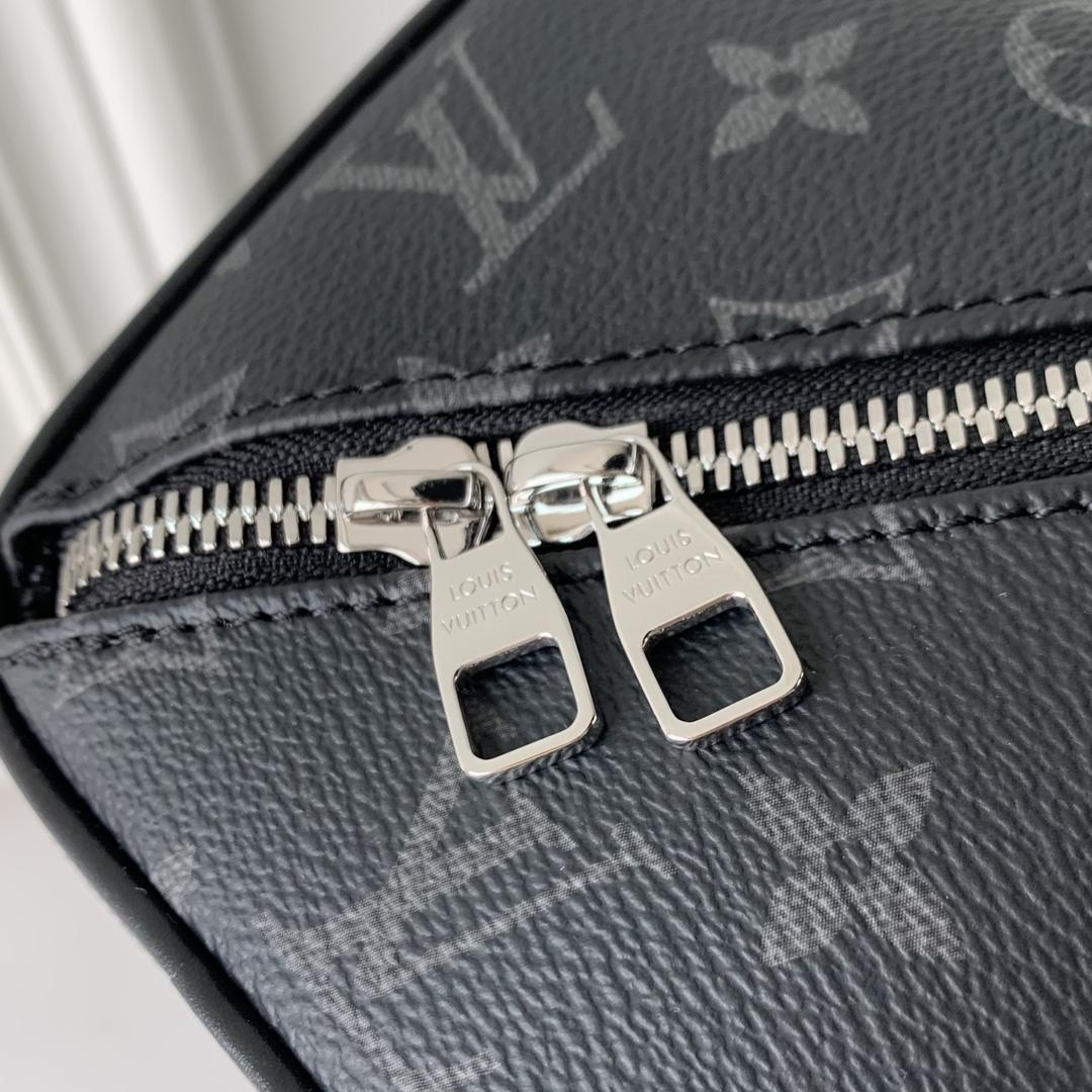 Louis Vuitton Toiletry Bag   M11508 - 