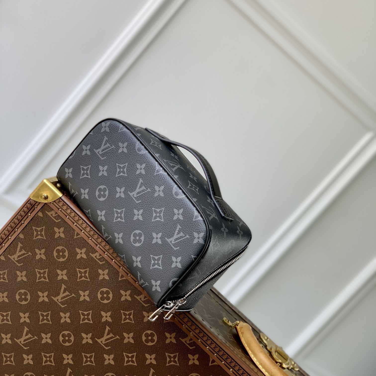 Louis Vuitton Toiletry Bag   M11508 - 
