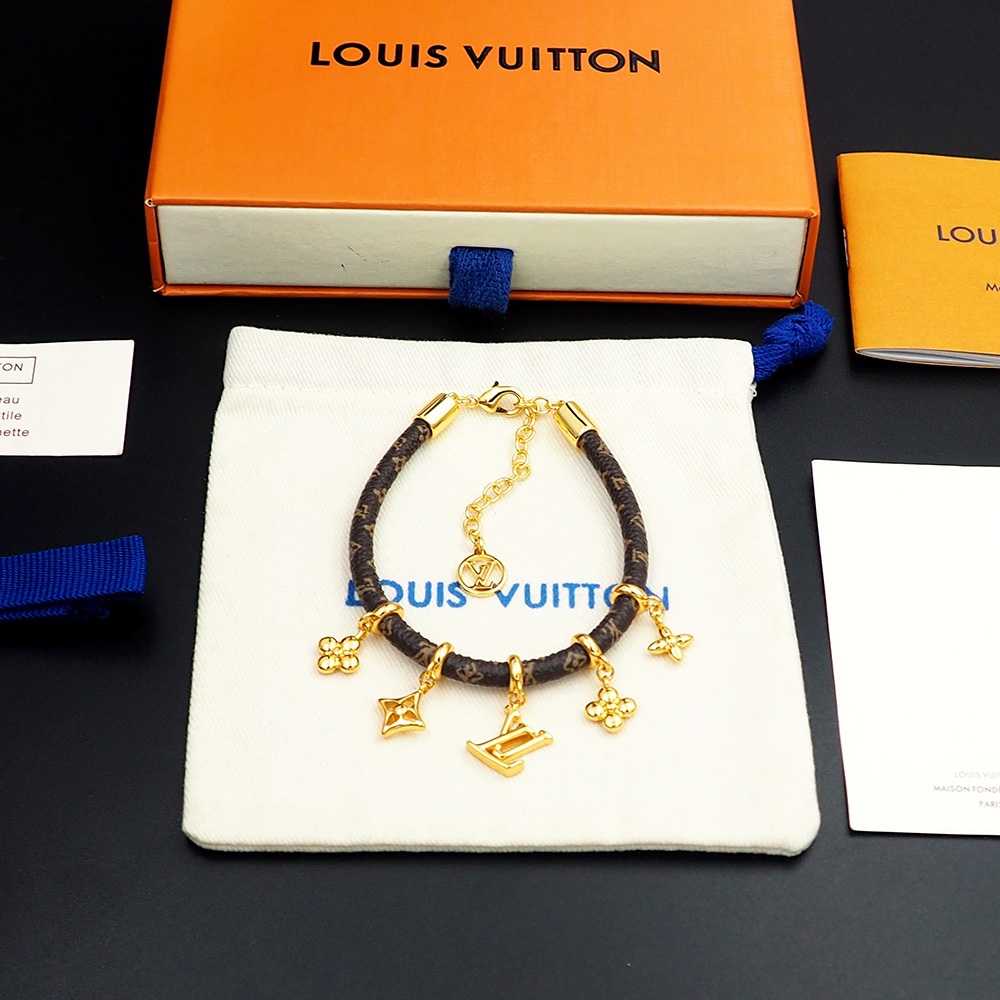 Louis Vuitton LV Blooming Bracelet   M8433Z - 