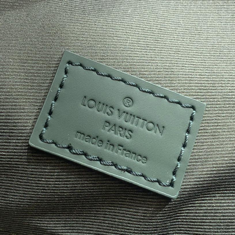 Louis Vuitton Christopher MM  M24428 - 