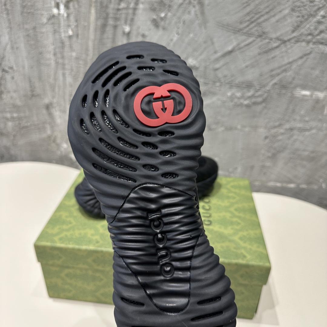Gucci Ripple Sneaker  - 