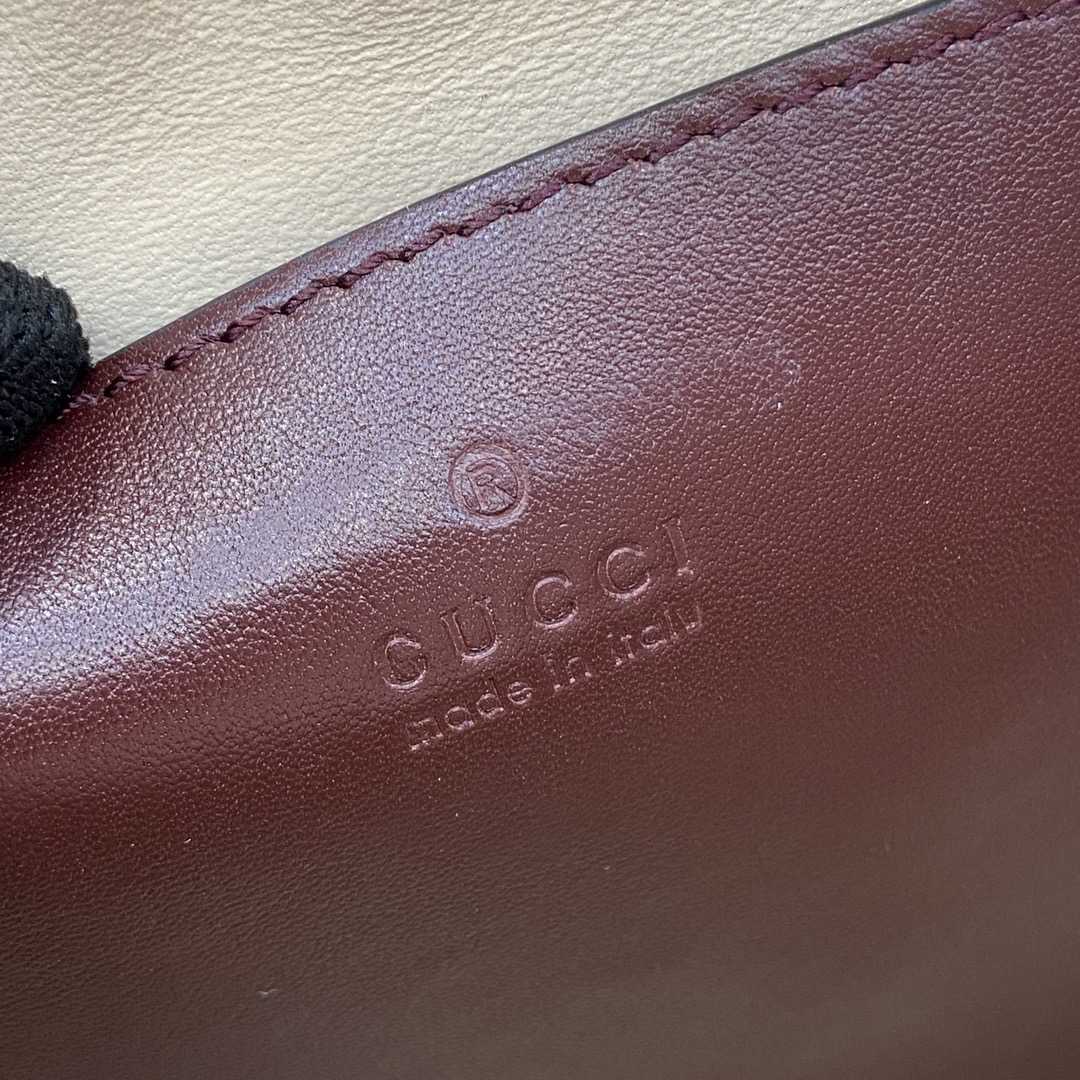 Gucci GG Marmont Small Shoulder Bag - 