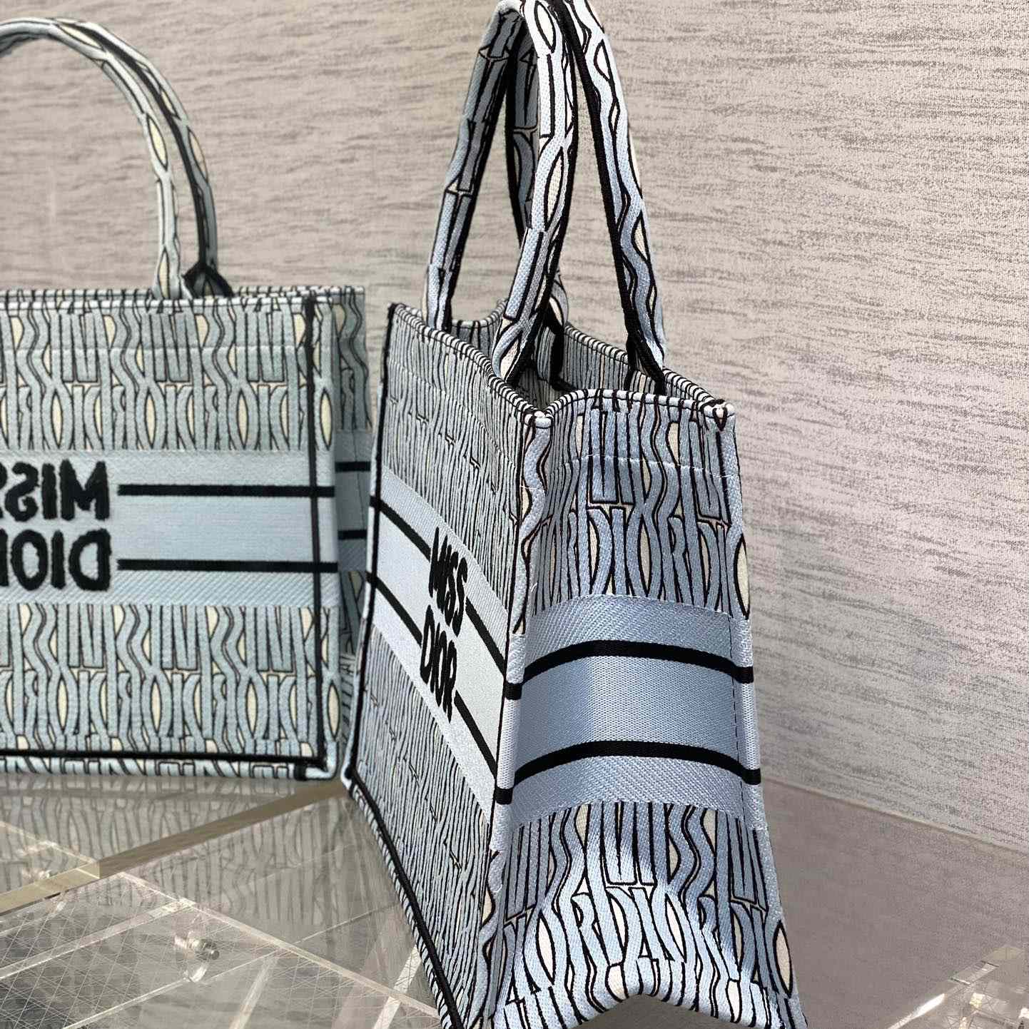 Dior Medium Dior Book Tote - 