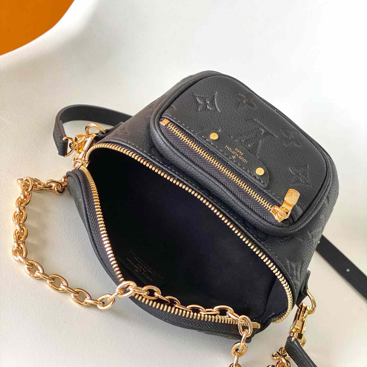 Louis Vuitton Mini Bumbag  M46917 - 