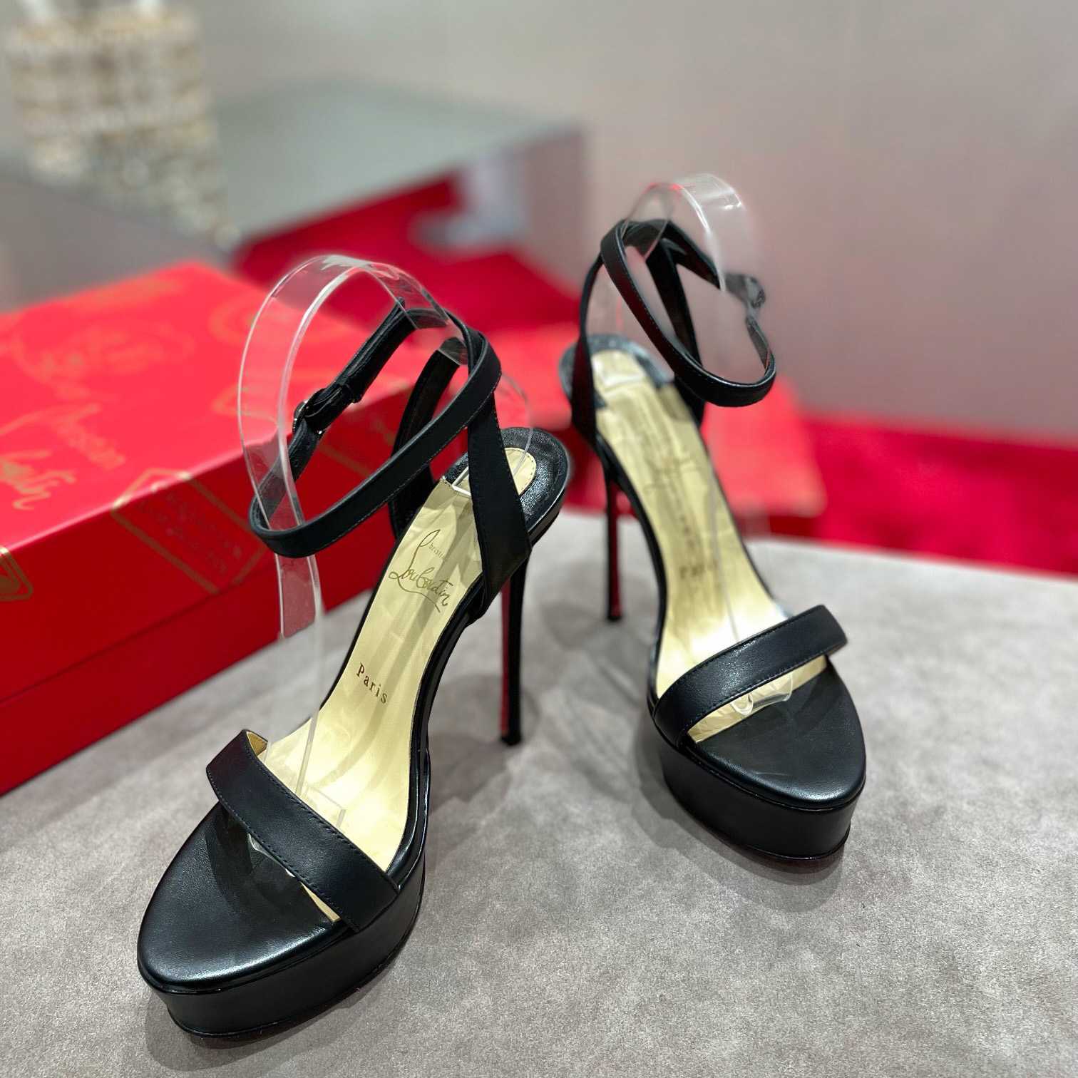 Christian Louboutin Loubi Queen Alta 150 Leather Platform Sandals - 