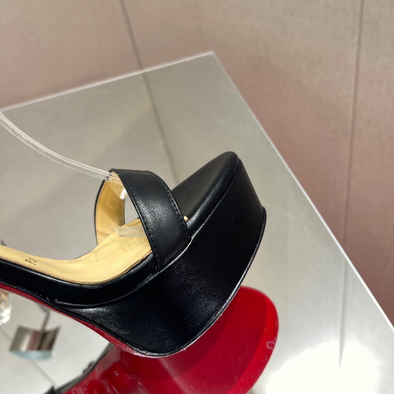 Christian Louboutin Loubi Queen Alta 150 Leather Platform Sandals - 
