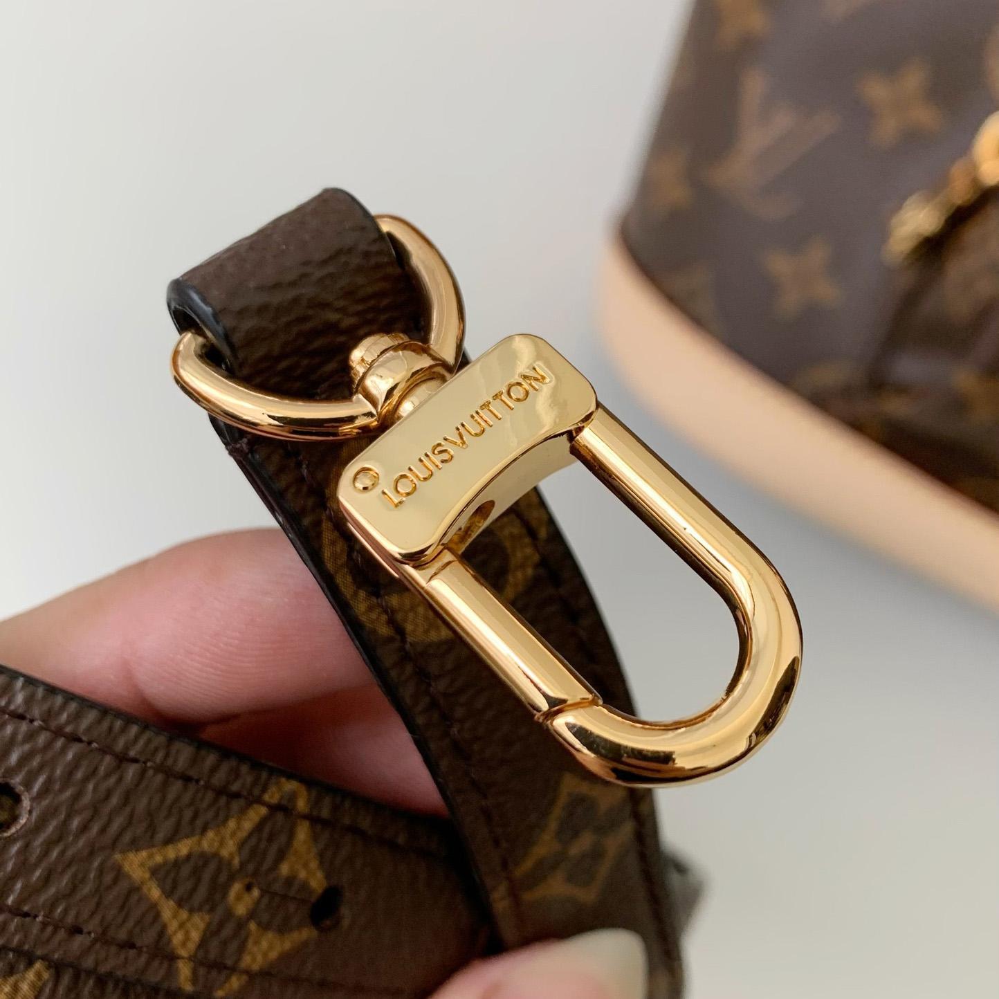 Louis Vuitton Montsouris PM   M11198 - 