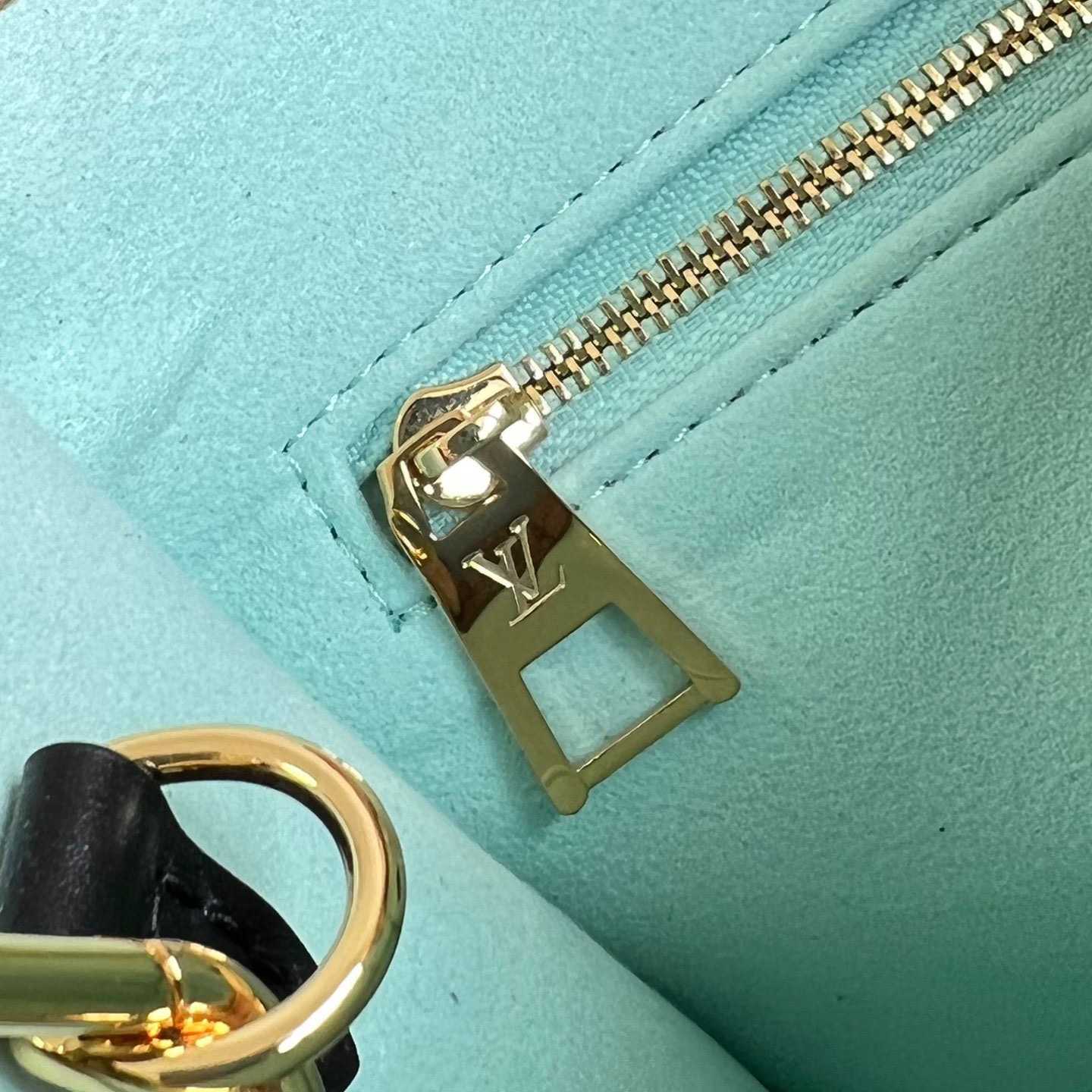 Louis Vuitton OnTheGo PM   M47199 - 