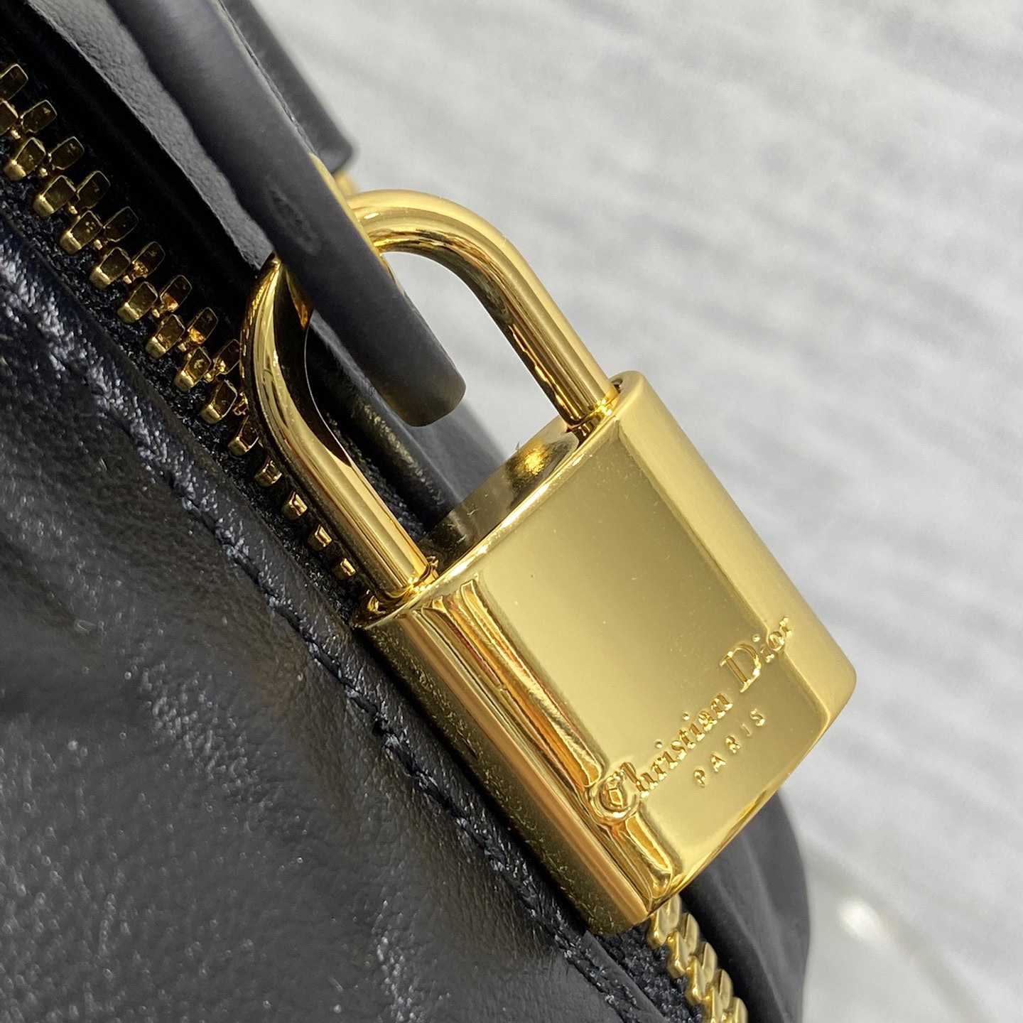 Dior Groove 25 Bag - 