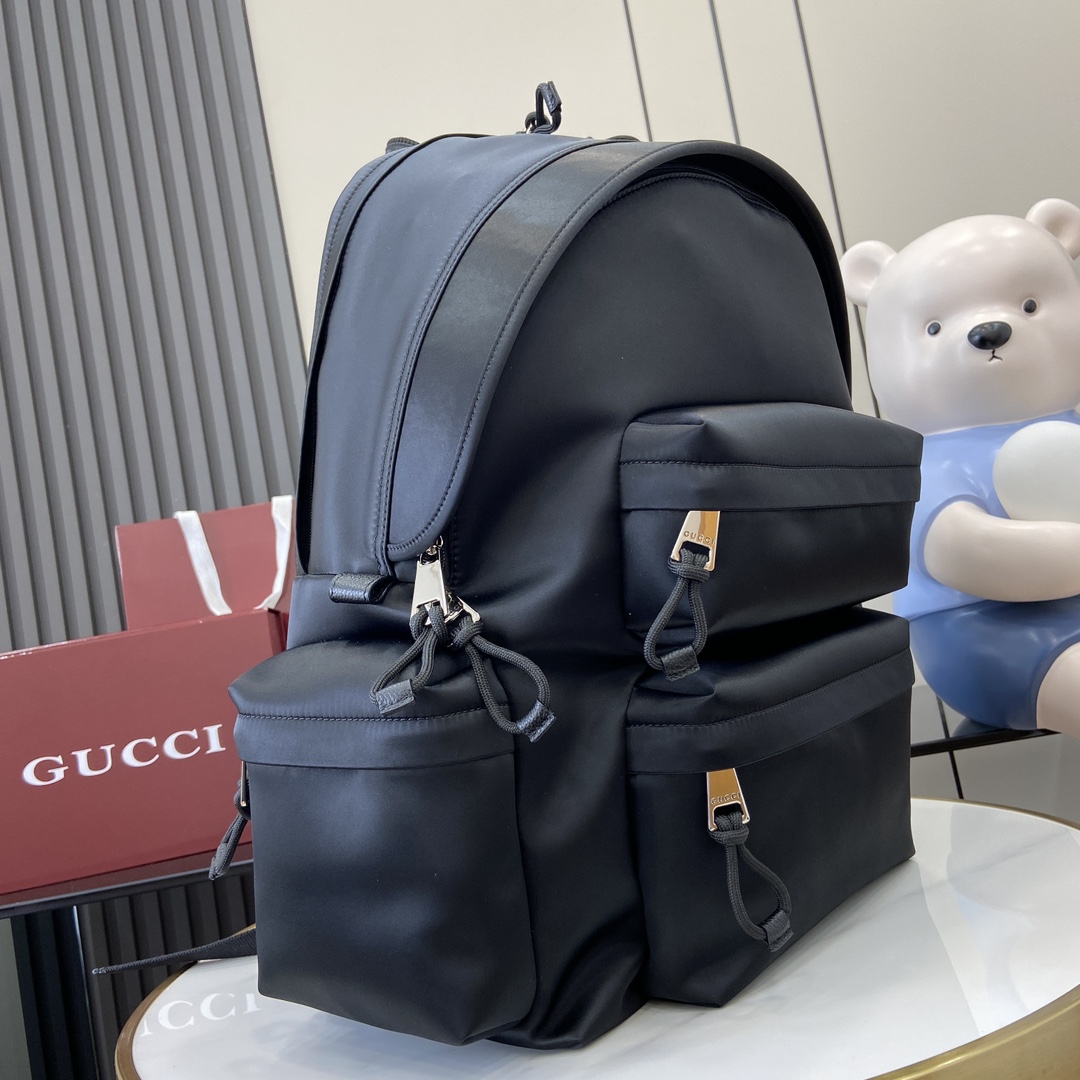 Gucci Large Backpack With Gucci Logo - 