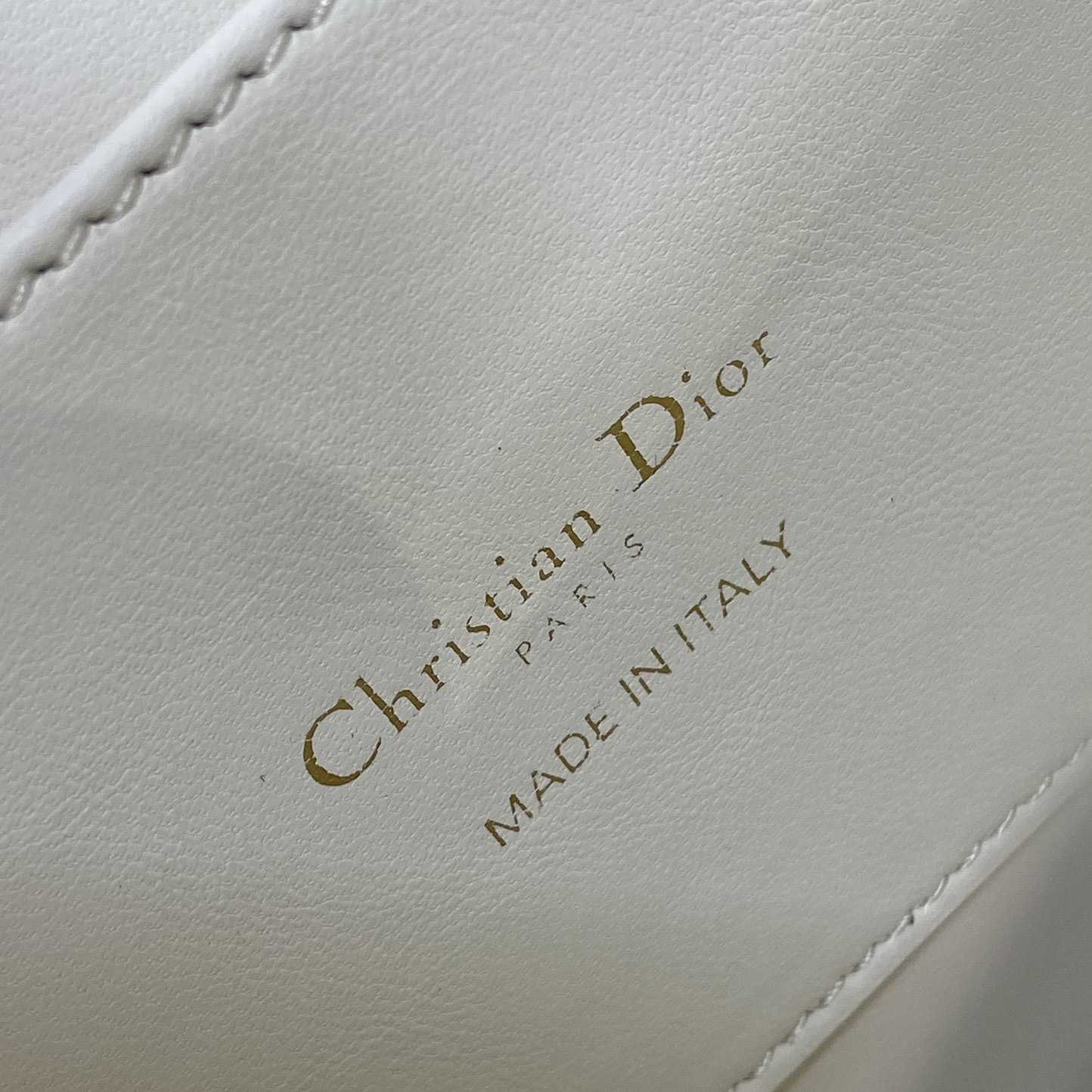 Dior Medium 30 Montaigne Avenue Top Handle Bag - 