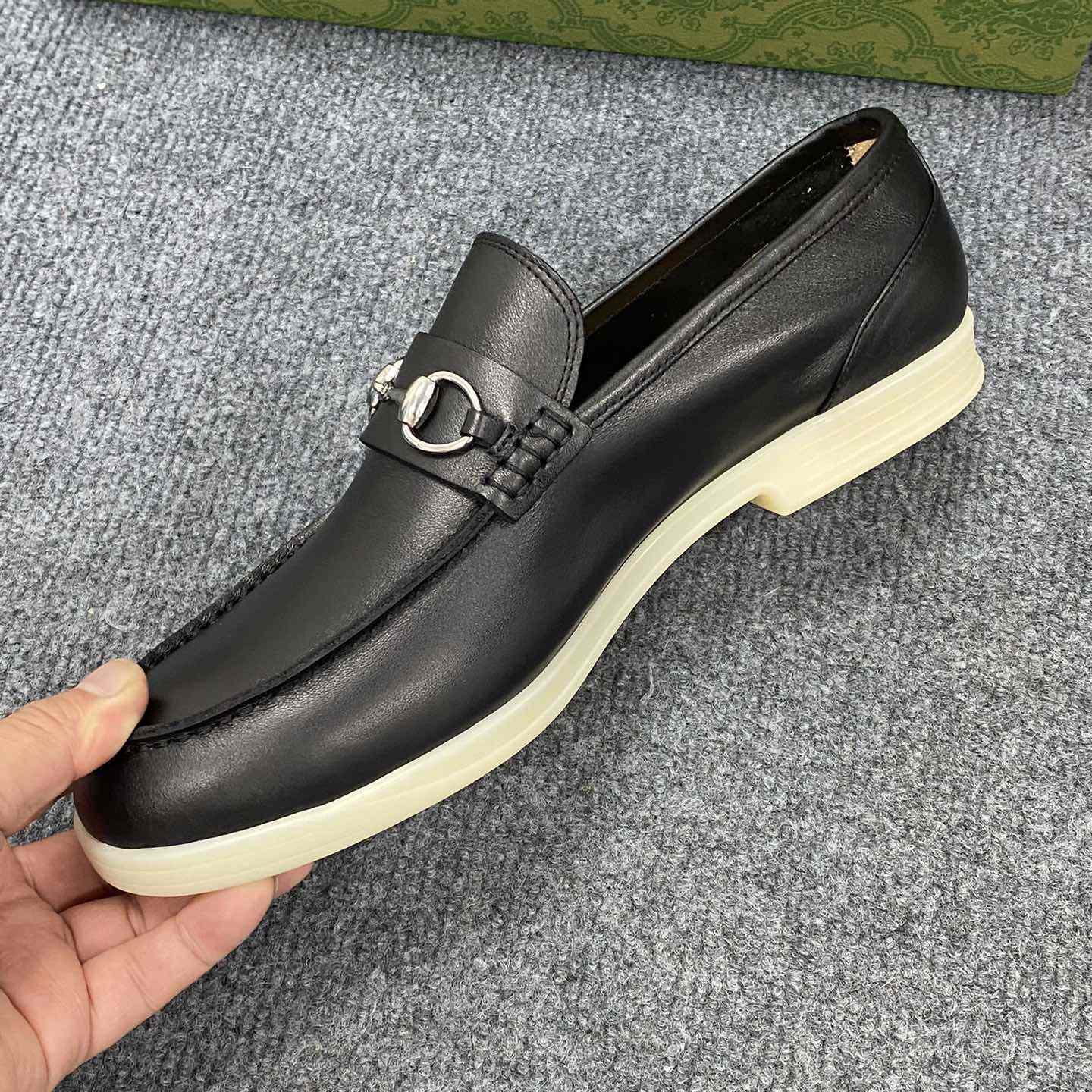 Gucci Men's Loafer With Horsebit - 