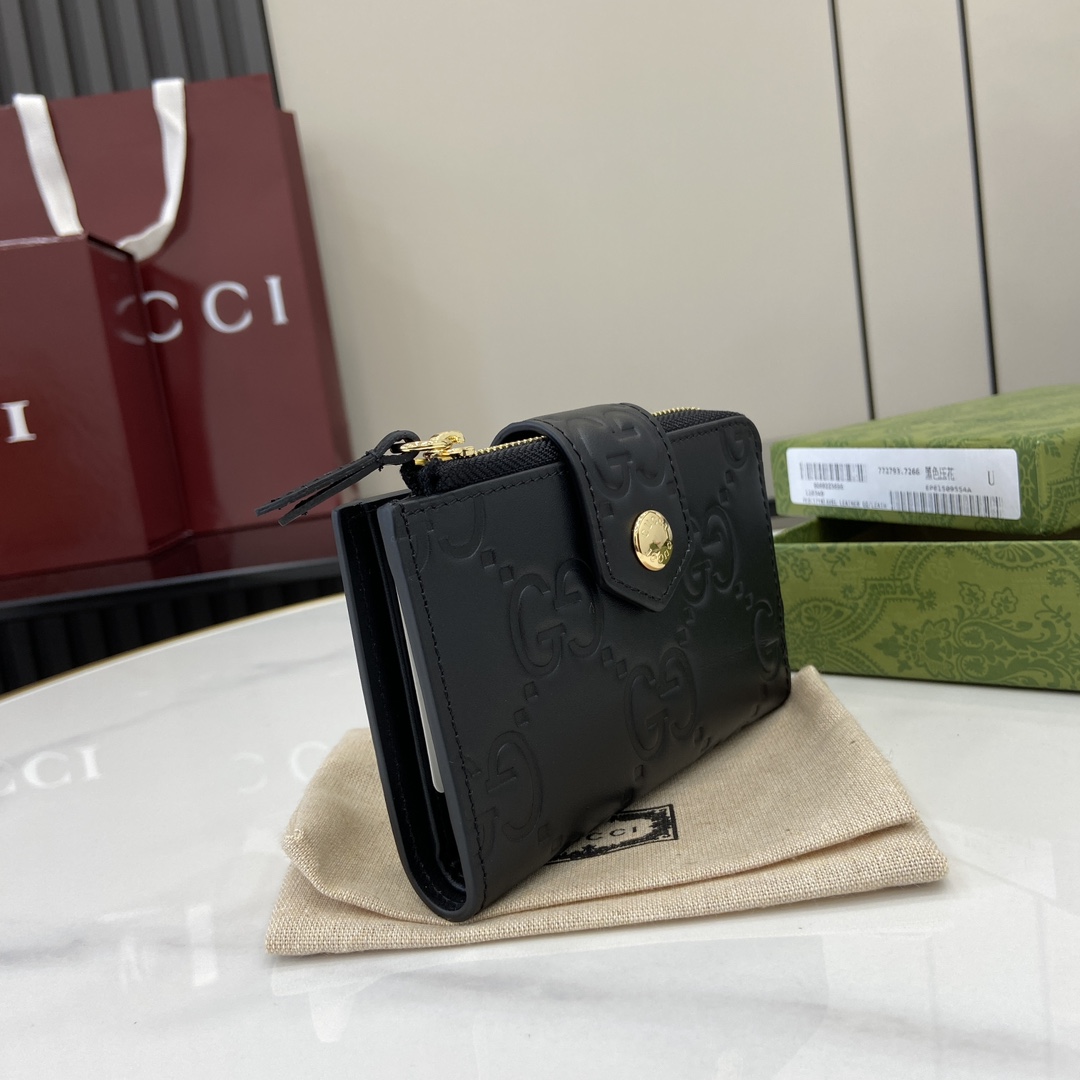 Gucci GG Medium Wallet - 