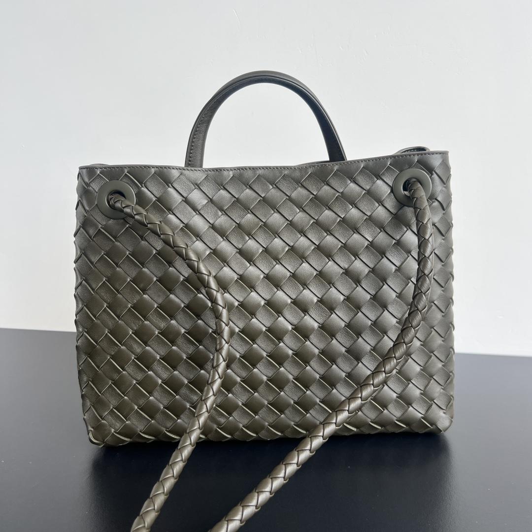Bottega Veneta Medium Andiamo  32*24*12CM - 