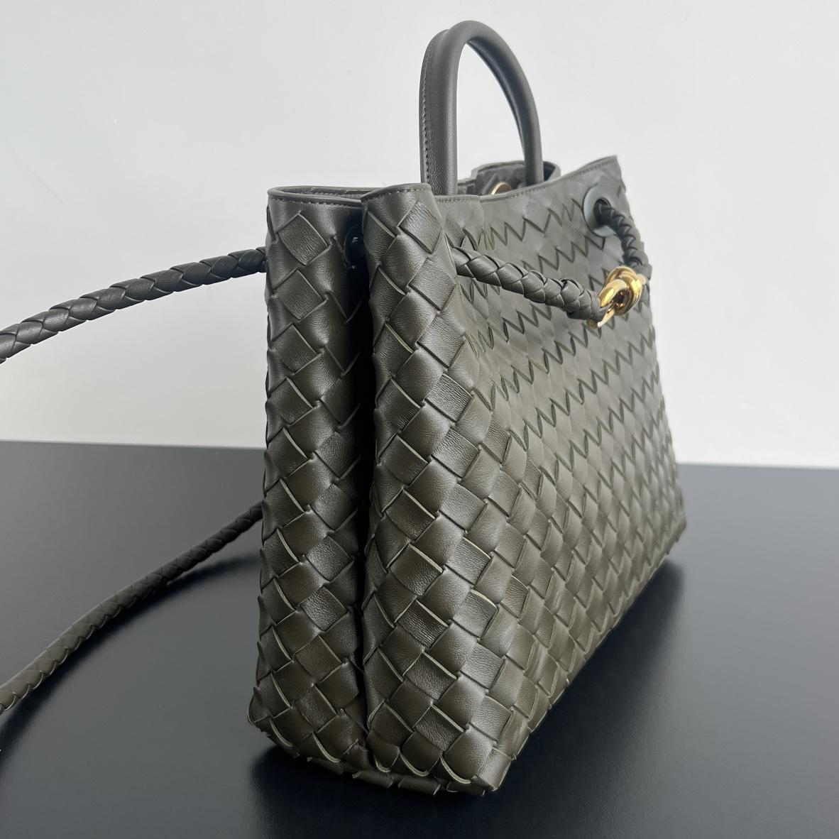 Bottega Veneta Medium Andiamo  32*24*12CM - 