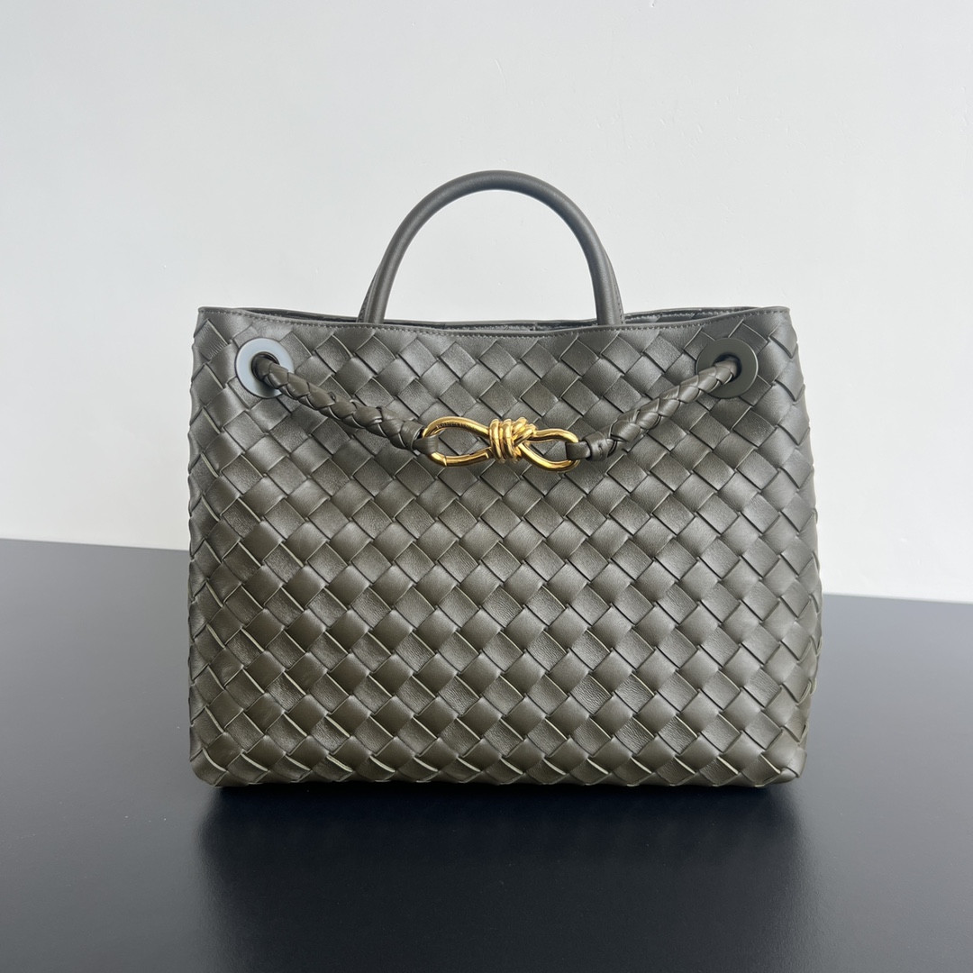 Bottega Veneta Medium Andiamo  32*24*12CM - 