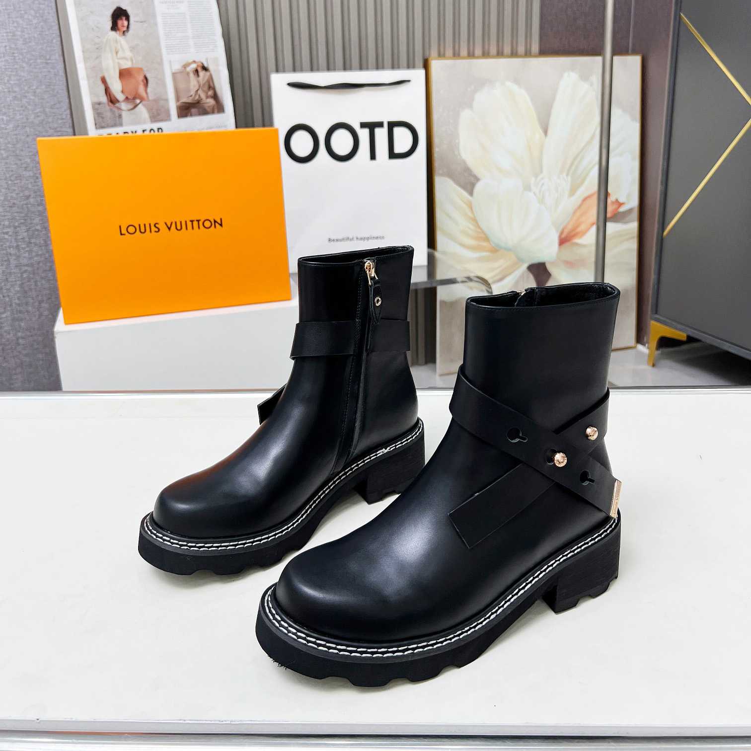 Louis Vuitton LV Beaubourg Ankle Boot   1ADADP - 