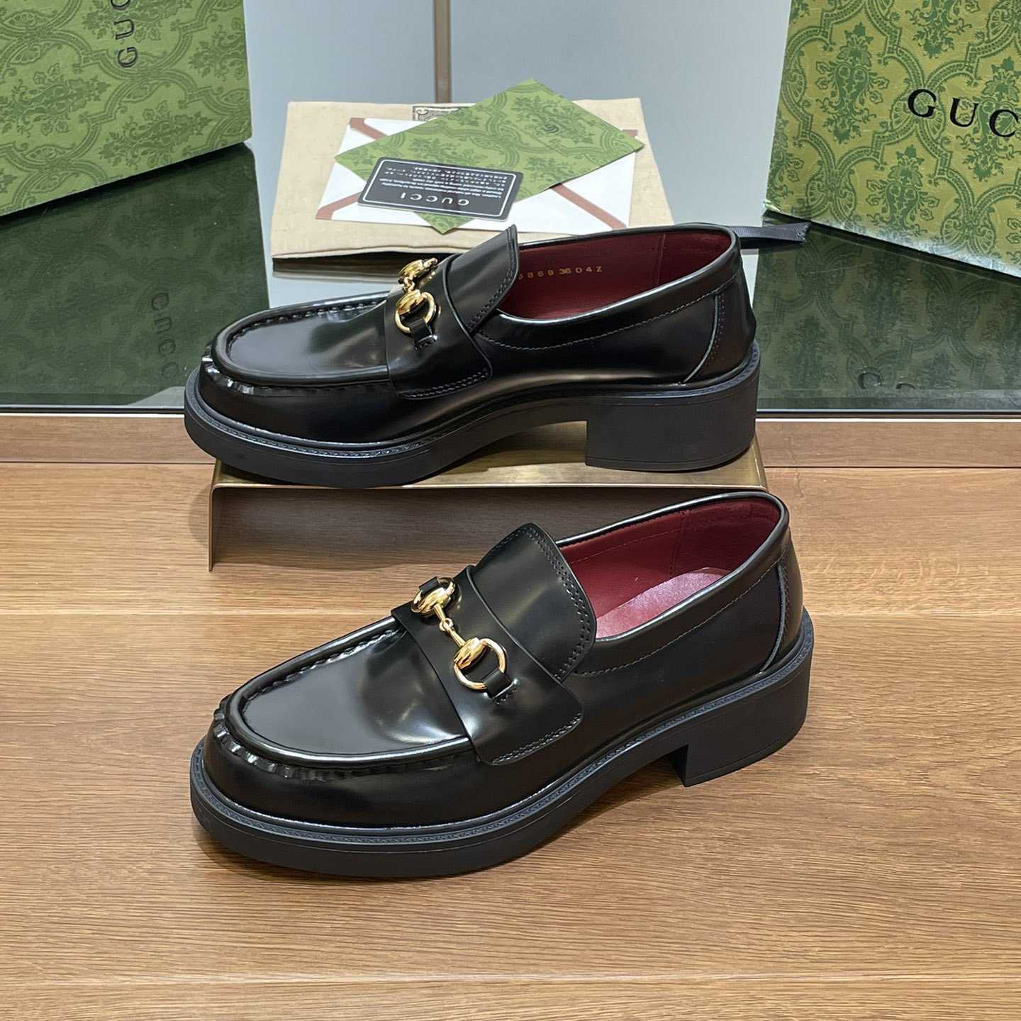 Gucci Women's Loafer With Horsebit - 