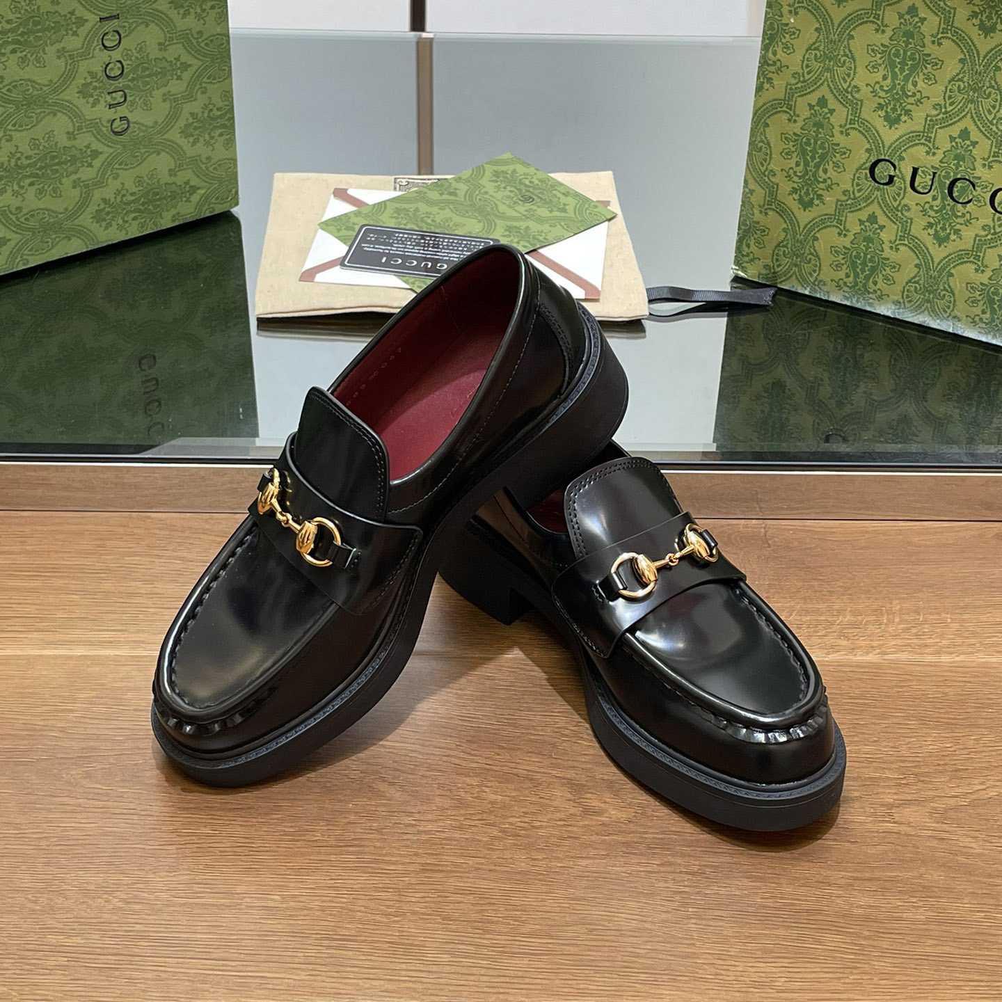 Gucci Women's Loafer With Horsebit - 