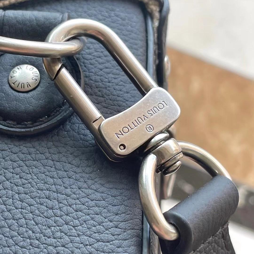 Louis Vuitton Soul Trunk  M11516 - 