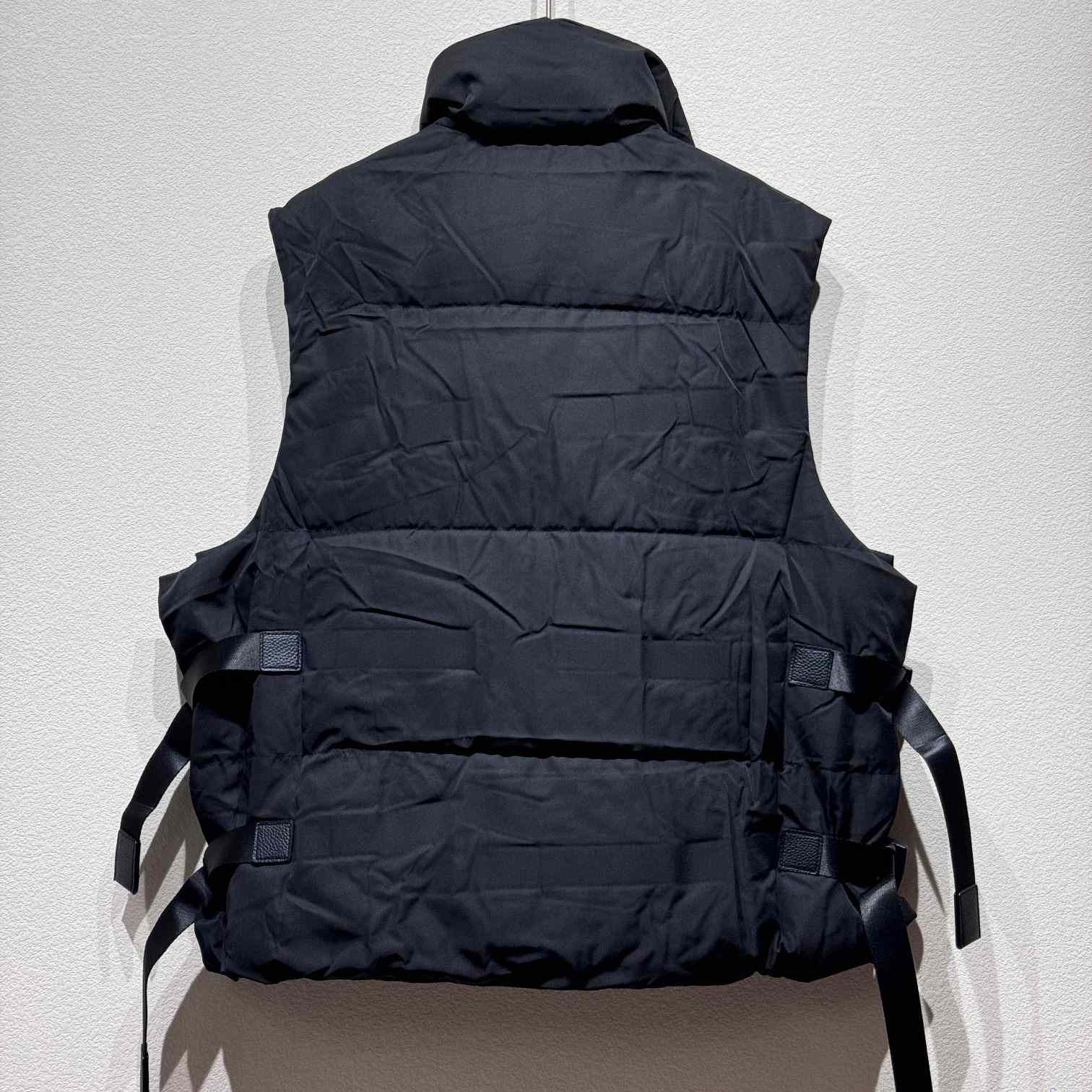 Givenchy 4g Buckle Puffer Vest - 